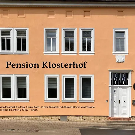 6 Und *